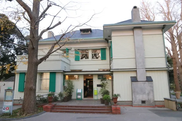 「近代建築の父」といわれるチェコ人の建築家アントニン・レーモンドにより山手町127番地に建てられた「エリスマン邸」を横浜観光スポットとしてご紹介します。